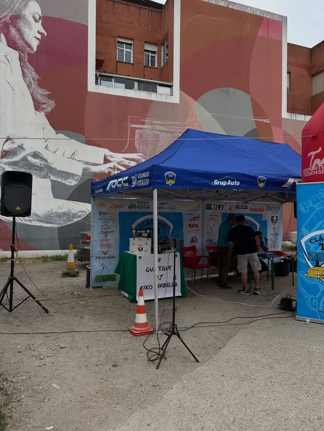II Búsqueda del Tesoro: vehículo clásico durante el encuentro, Fotografía 2
